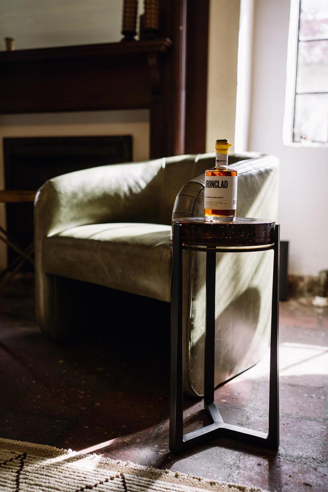 Ironclad Inn And Bourbon Room เฟรเดอริกส์เบิร์ก ภายนอก รูปภาพ